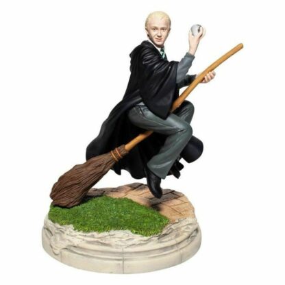 Figurine résine Enesco Harry Potter : Draco Malfoy jouant au Quidditch [18cm]