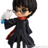 Figurine Banpresto Q Posket Harry Potter : Harryen tenue de Poudlard avec Hedwige [14cm]