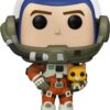 Figurine Funko POP! Disney Buzz L’éclair : Buzz dans sa tenue d'astronaute orange (XL-15), tenant un chat roux [1211]
