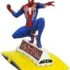Figurine Diorama Diamond Select Marvel Spider-Man: Spider-Man PS4 sur Taxi [23 Cm]