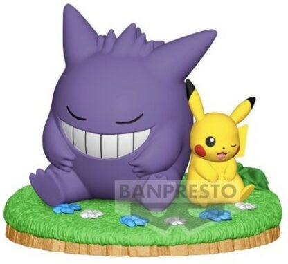 Figurine Banpresto Pokemon : Pikachu & Ectoplasma assis dans l'herbe (8cm)
