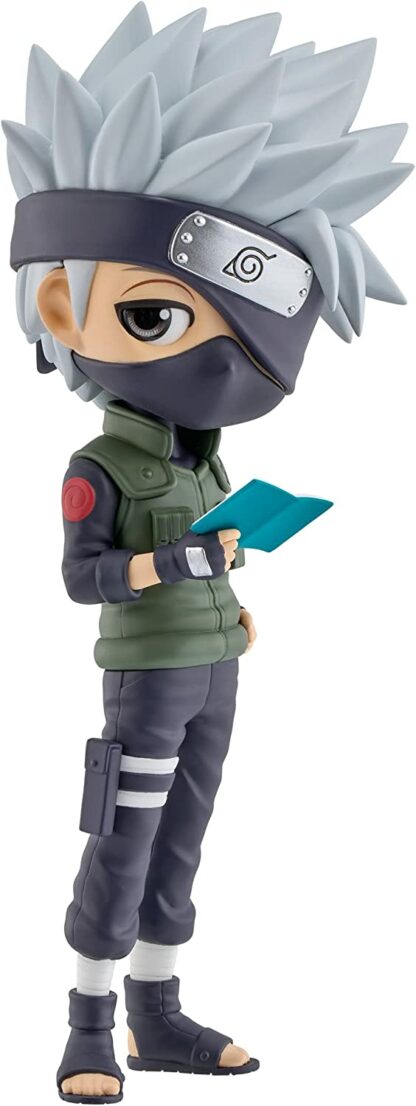 Figurine Banpresto Q Posket Naruto Shippuden : Hatake Kakashi dans sa tenue originale, tenant un livre ouvert [15cm] (Ver A)