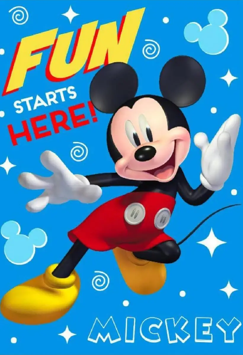https://geekotheque.com/wp-content/uploads/2023/11/Mickey-mouse-Plaid.webp