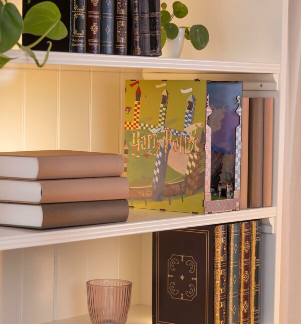 Kit "Book Nook" Harry Potter "Quidditch" avec éclairage Led Intégré – Image 2