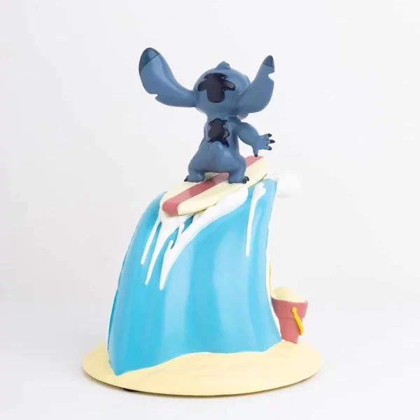 Calendrier Perpétuel 3D en Résine Disney Lilo & Stitch : Stitch Surfant la vague (16cm) – Image 4