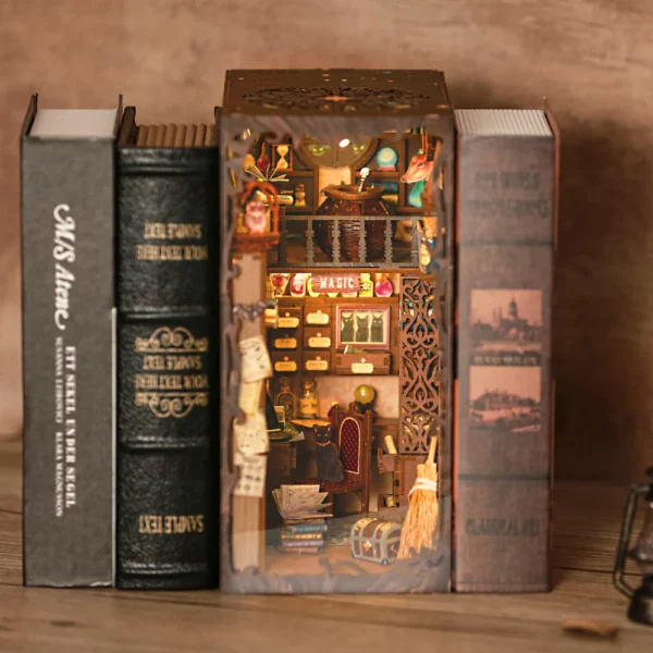 Kit "Book Nook" Magic Pharmacist avec éclairage Led Intégrée – Image 4
