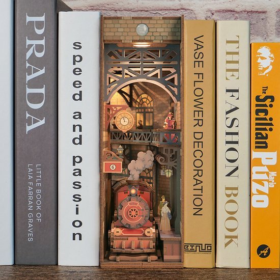 Kit "Book Nook" L'âge de la vapeur avec éclairage Led Intégrée – Image 4