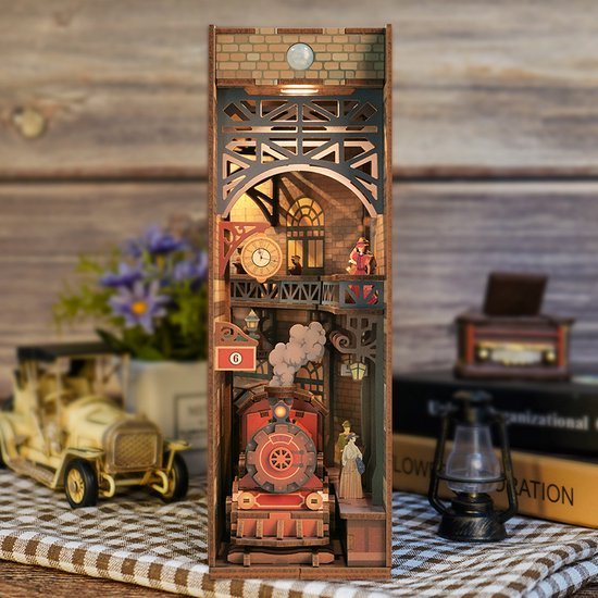 Kit "Book Nook" L'âge de la vapeur avec éclairage Led Intégrée